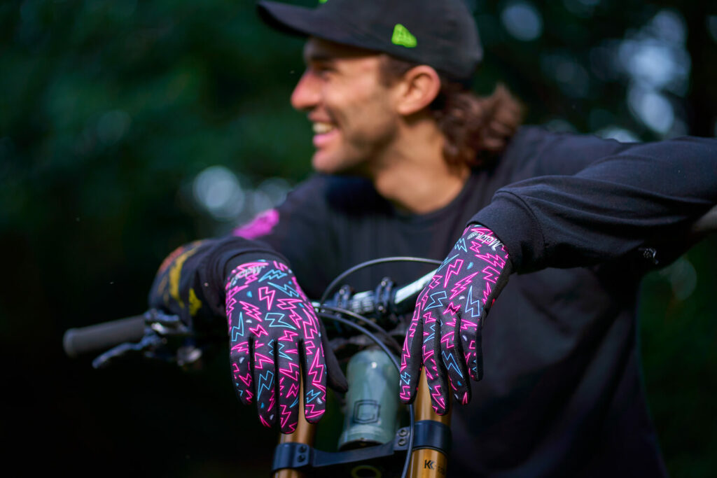 Melon Optics MTB Gloves (lifestyle) - Lightning 6