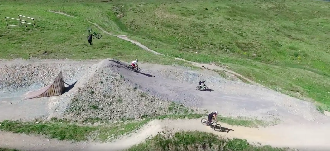 VIDEO : Melon Rider Nick Pescetto ripping through Mottolino Bikepark!